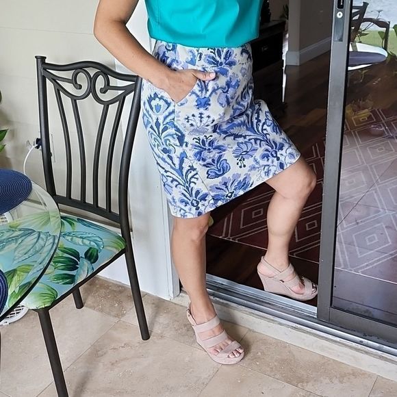 VEUC Sz 8 Lined Navy & Periwinkle Blue Skirt - Picture 10 of 12